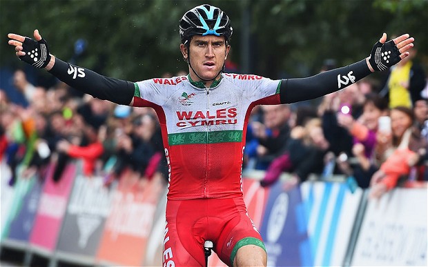 Geraint Thomas wins Commonwealth Games cycling gold for Wales