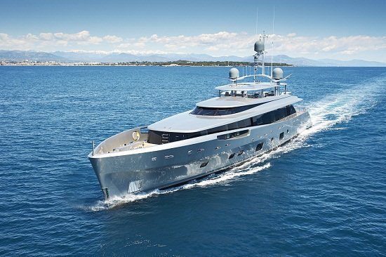 Superyacht of the Week: The Feadship Como