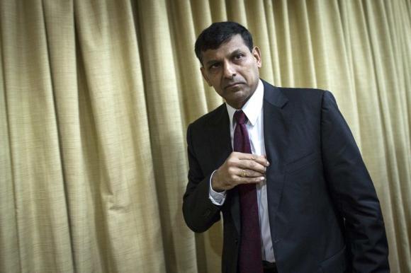 RBI governor warns of global market "crash"