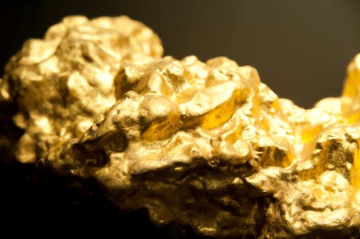 Cost discipline tempts investors back into gold mining shares