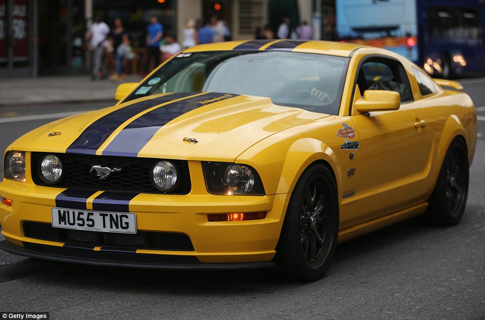 Gold Ferrari heads fleet of super sports cars taking over the streets in London