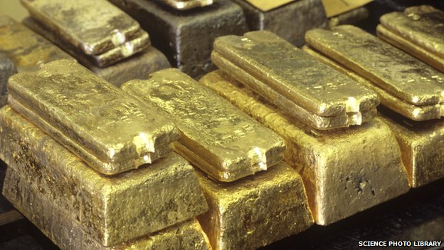 French workers in court over gold treasure theft