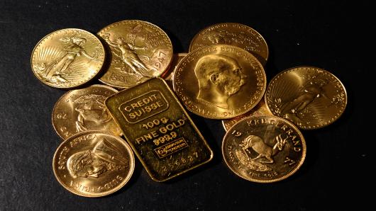 PRECIOUS-Gold on track for second weekly gain on safe-haven demand