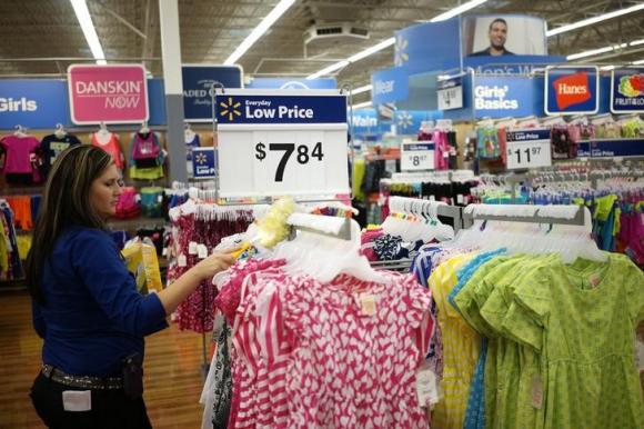 US retailers feel the pinch as frugal shoppers curb spending