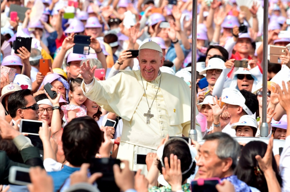 Pope May Make Official US Visit Next Year