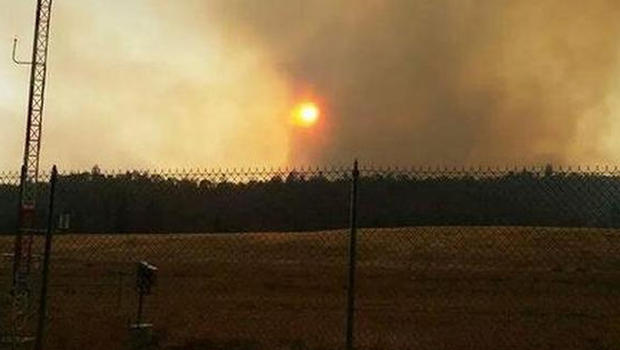 Wildfire burning near Gold-Rush boomtown, threatening 150 homes