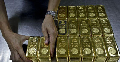 Gold price heads for first monthly gain since June on Ukraine