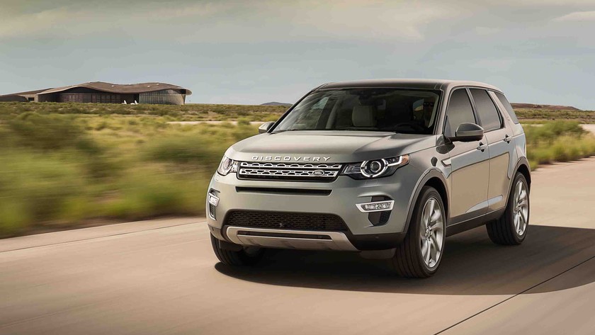 Land Rover Adds $53400 Compact in Overhaul of SUV Lineup