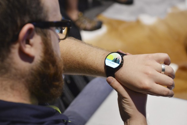 Motorola's New Smartwatch Isn't Awesome Enough