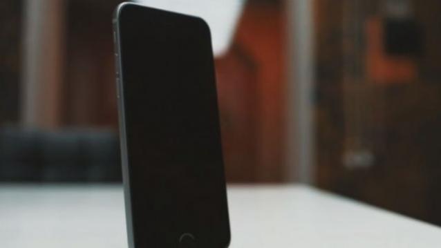 Apple about to take the stage with new smartwatch, bigger iPhones