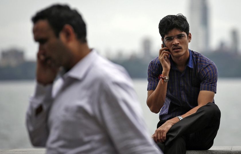 Smartphone makers dial up growth in India