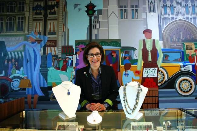 Fortunoff jewelry stores trying for rebirth in a new setting