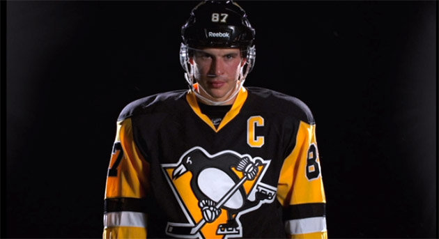 Pass or Fail: Pittsburgh Penguins rock the gold in new third jersey