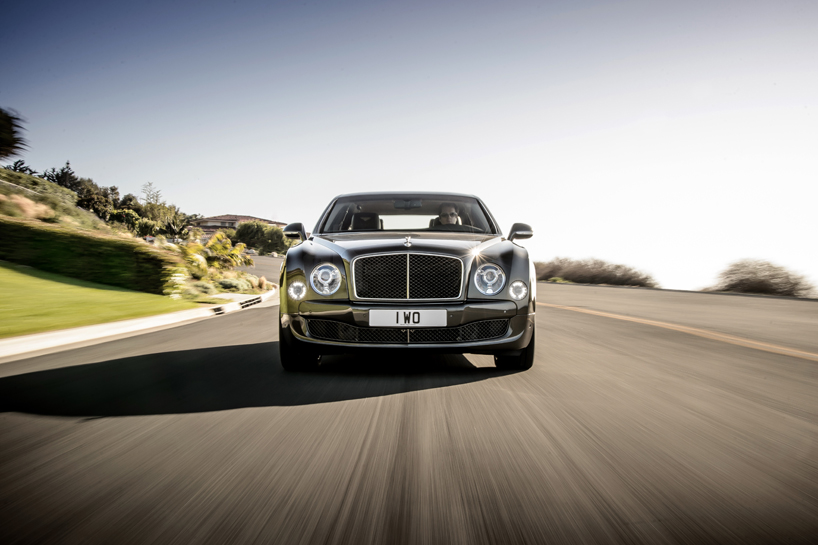 bentley mulsanne speed accelerates luxury and performance to 305 km/h