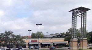 Whitestone REIT buys San Antonio shopping center