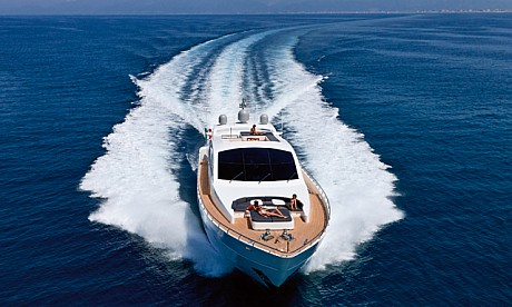 Party boats and yacht charter in Dubai