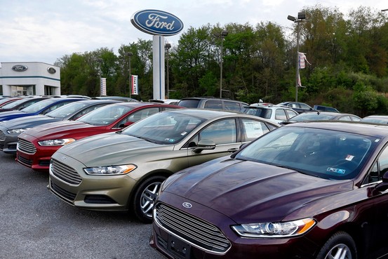 Ford Recalls 850000 Vehicles Over Air-Bag Issue