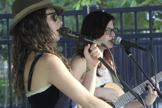 Artisans and do-it-yourself art fill O'Fallon's Strange Folk Festival