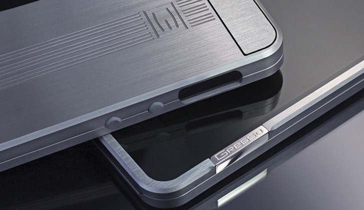 Gresso's iPhone 6 cases prevent bend, include gold option