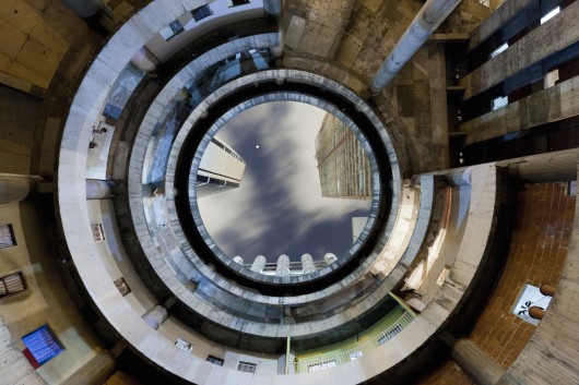 Constructing Worlds: Photography and Architecture in the Modern Age