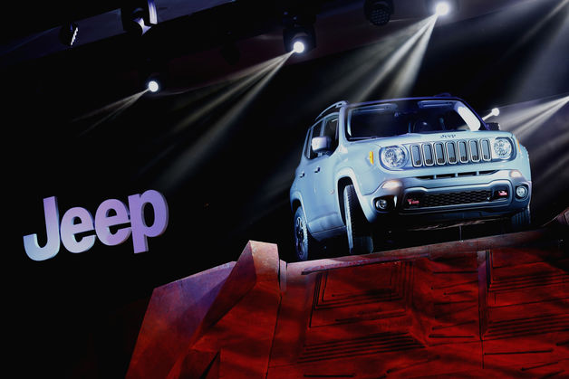 Fiat Clones Jeep as 500 SUV to Show Merger's Street Ready