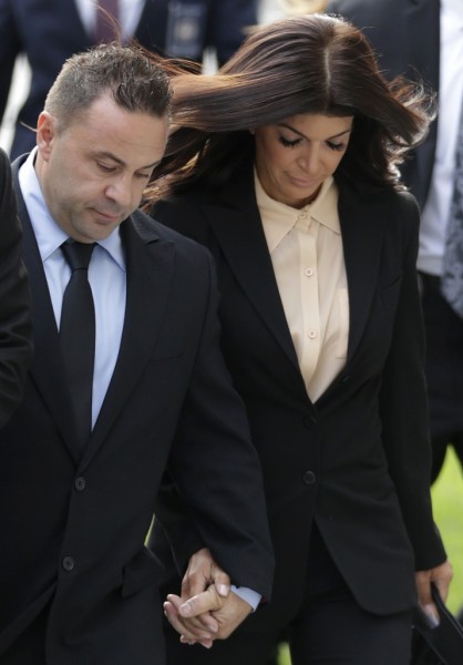 Despite tearful pleas, 'Real Housewives' stars Joe, Teresa Giudice sentenced …