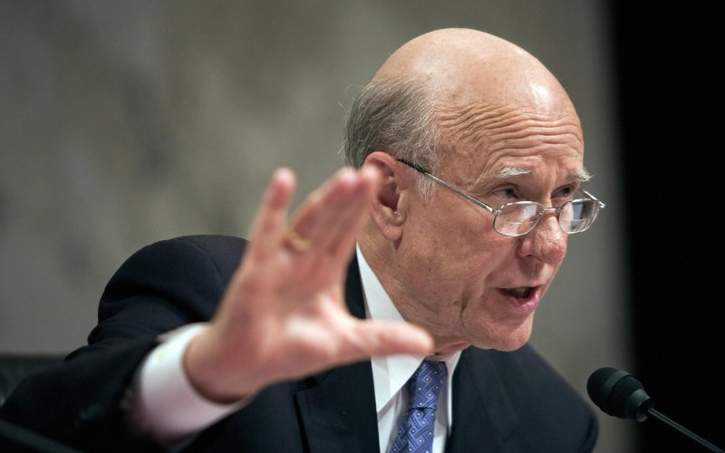 A Loss by Pat Roberts in Kansas? Actually, Not So Bizarre