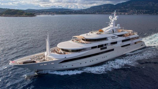 Chopi Chopi: A floating "family house" megayacht with mammoth proportions