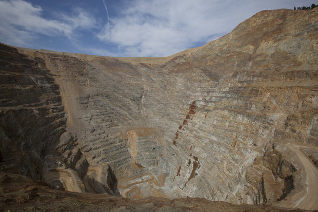 Modern gold mine gleams in Montana hills