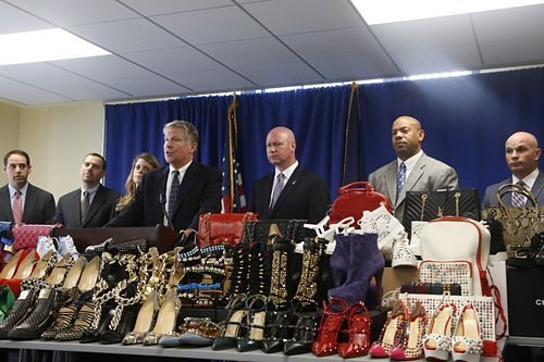 Saks Fifth Avenue employees caught for identity theft, bought over $400K in …