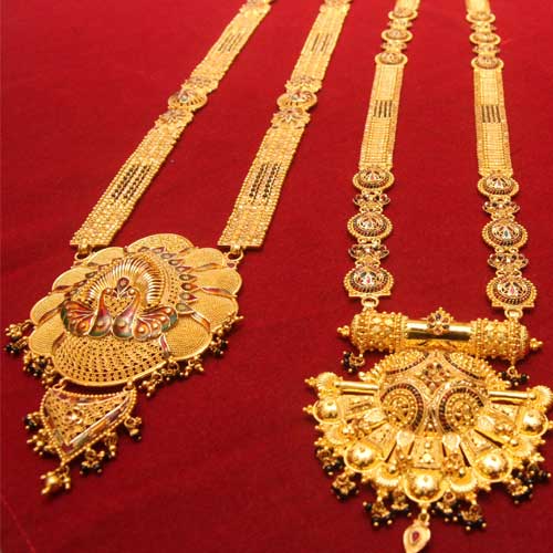 Gold imports zoom to $3.75 billion in September