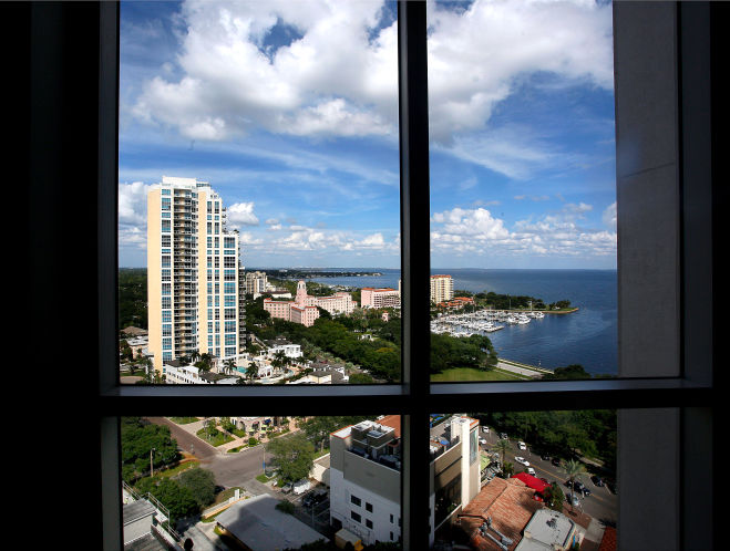 Tampa Bay's downtown high-rises bring complaints on blocked views, traffic