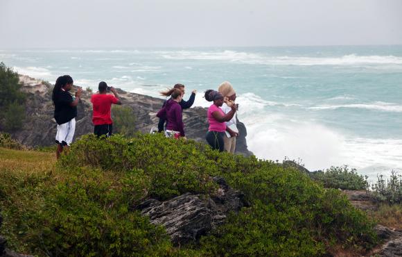 Power out for thousands in Bermuda as hurricane moves away