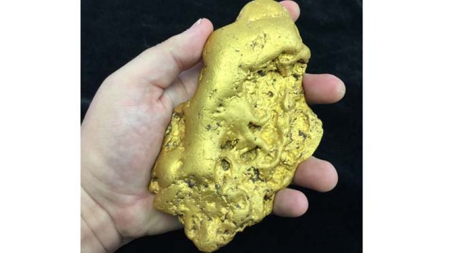 Giant gold nugget found in California finds secret buyer